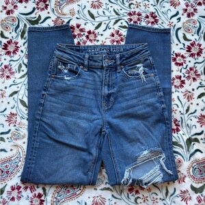 AE Mom Straight Jean